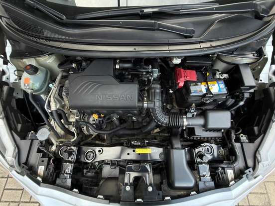 NISSAN-VERSA-2024