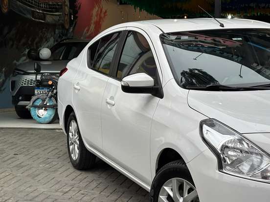 NISSAN-VERSA-1.6 16V FLEXSTART SV 4P MANUAL NISSAN-VERSA-2018