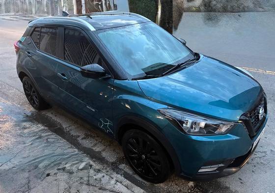 NISSAN KICKS 1.6 16V FLEXSTART UEFA CHAMPIONS LEAGUE 4P XTRONIC