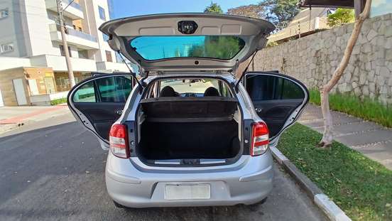 NISSAN-MARCH-2012