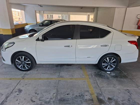 NISSAN VERSA 1.6 16V FLEXSTART UNIQUE 4P XTRONIC