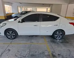 NISSAN VERSA 1.6 16V FLEXSTART UNIQUE 4P XTRONIC NISSAN VERSA 1.6 16V FLEXSTART UNIQUE 4P XTRONIC