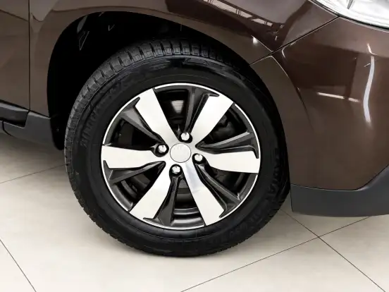 PEUGEOT-2008-2015