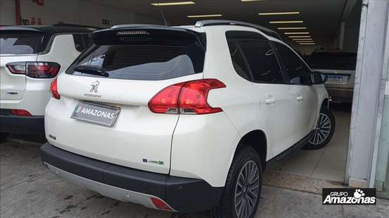 PEUGEOT-2008-2017