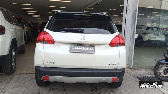 PEUGEOT-2008-2017