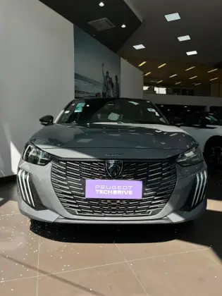 PEUGEOT 208 1.0 TURBO 200 HYBRID GT CVT