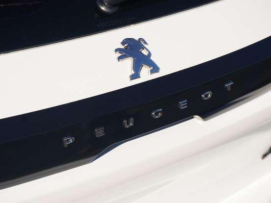 PEUGEOT-208-1.6 16V FLEX GRIFFE AT6 PEUGEOT-208-2020