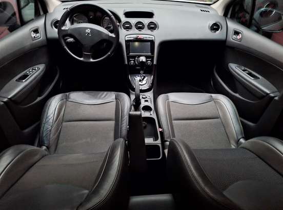 PEUGEOT-308-1.6 ALLURE BUSINESS THP 16V FLEX 4P AUTOMÁTICO PEUGEOT-308-2017