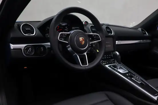 PORSCHE-718-2023