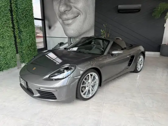 PORSCHE-718-2024