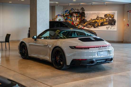 PORSCHE-911-2022