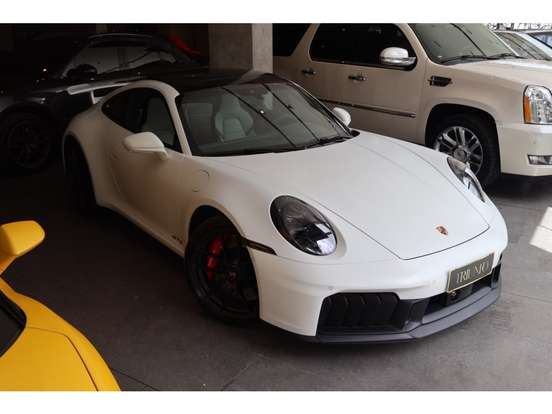 PORSCHE-911-2025