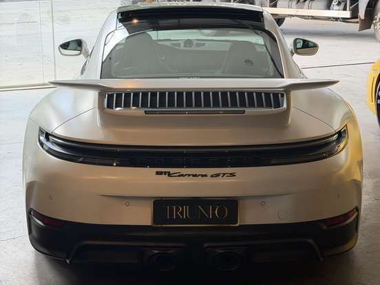 PORSCHE-911-2025