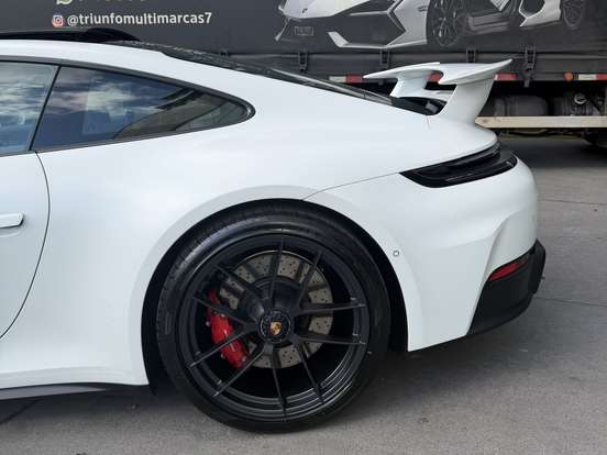 PORSCHE-911-2025