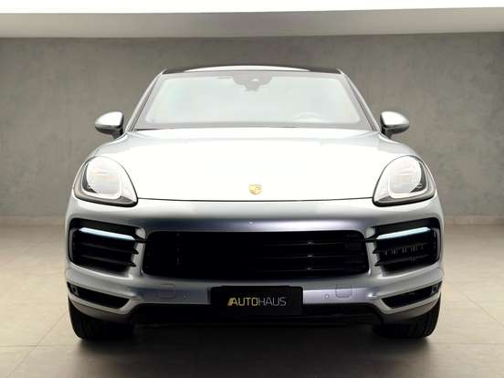 PORSCHE-CAYENNE-2019
