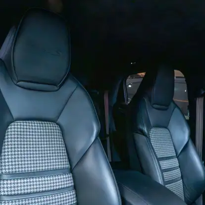 PORSCHE-CAYENNE-2021