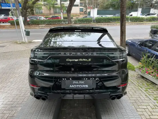 PORSCHE-CAYENNE-2022