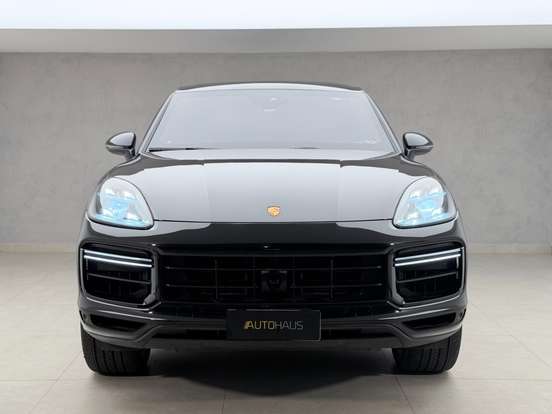 PORSCHE-CAYENNE-2022