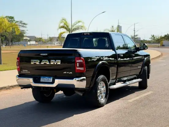 RAM-3500-6.7 I6 TURBO DIESEL LARAMIE NIGHT EDITION CD 4X4 AUTOMÁTICO RAM-3500-2022