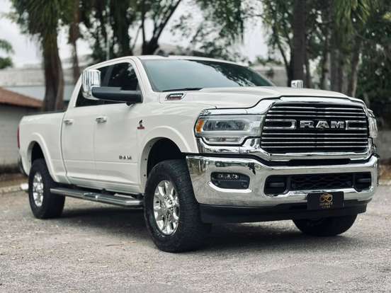 RAM-3500-6.7 I6 TURBO DIESEL LARAMIE CD 4X4 AUTOMÁTICO RAM-3500-2022