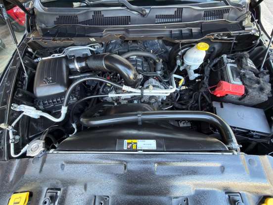 RAM-CLASSIC-5.7 V8 GASOLINA LARAMIE CD 4X4 AUTOMÁTICO RAM-CLASSIC-2022
