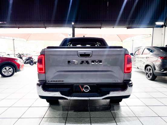 RAM-RAMPAGE-2.2 TURBO DIESEL LARAMIE 4X4 AUTOMÁTICO RAM-RAMPAGE-2025