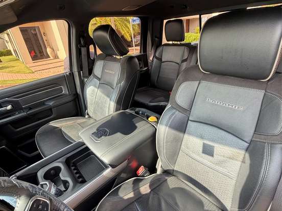 RAM-2500-6.7 I6 TURBO DIESEL LARAMIE CD 4X4 AUTOMÁTICO RAM-2500-2023