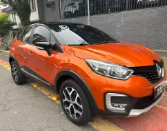 RENAULT CAPTUR 1.6 16V SCE FLEX INTENSE X-TRONIC RENAULT CAPTUR 1.6 16V SCE FLEX INTENSE X-TRONIC