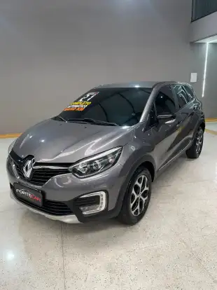 RENAULT-CAPTUR-2021