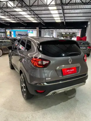 RENAULT-CAPTUR-2021