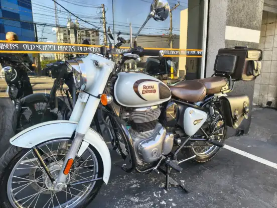 ROYAL ENFIELD-CLASSIC 350-2023
