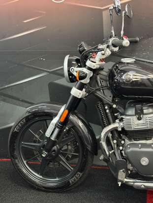ROYAL ENFIELD-METEOR 650 ASTRAL-2025