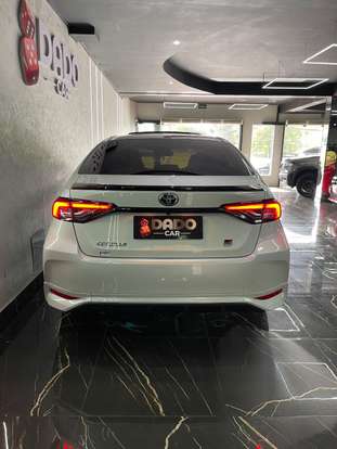 TOYOTA-COROLLA-2024