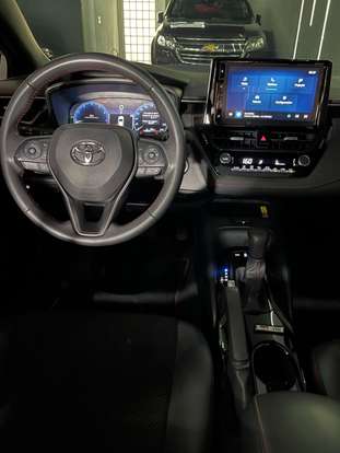 TOYOTA-COROLLA-2024