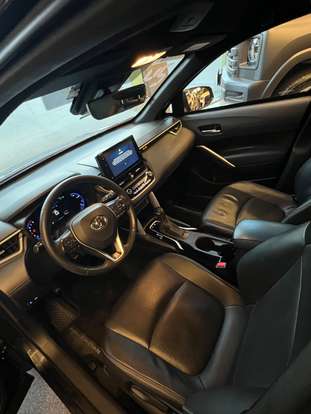 TOYOTA-COROLLA-2023
