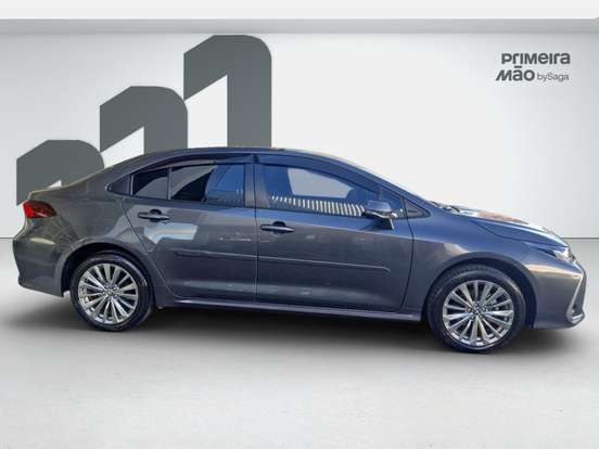 TOYOTA-COROLLA-2025