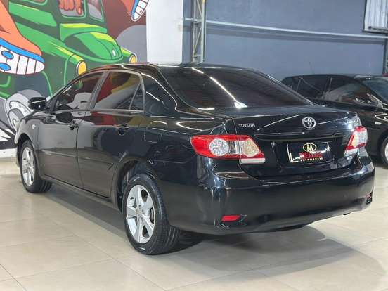 TOYOTA-COROLLA-2012