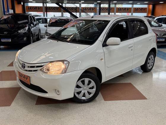 TOYOTA ETIOS 1.3 XS 16V FLEX 4P MANUAL