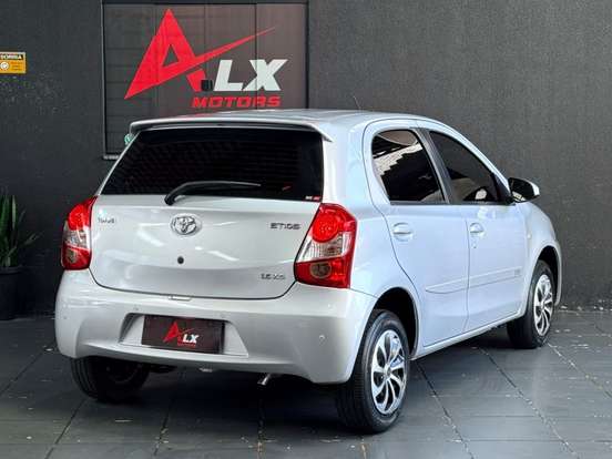 TOYOTA-ETIOS-1.5 XS 16V FLEX 4P AUTOMÁTICO TOYOTA-ETIOS-2016