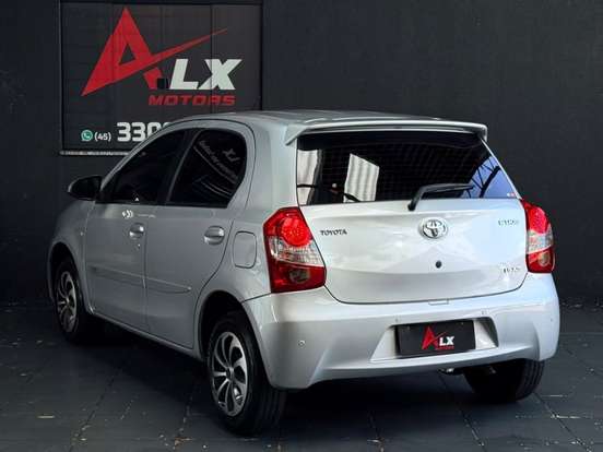 TOYOTA-ETIOS-1.5 XS 16V FLEX 4P AUTOMÁTICO TOYOTA-ETIOS-2016