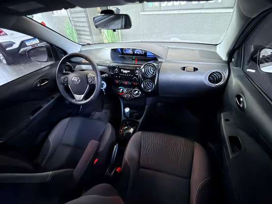 TOYOTA-ETIOS-2016