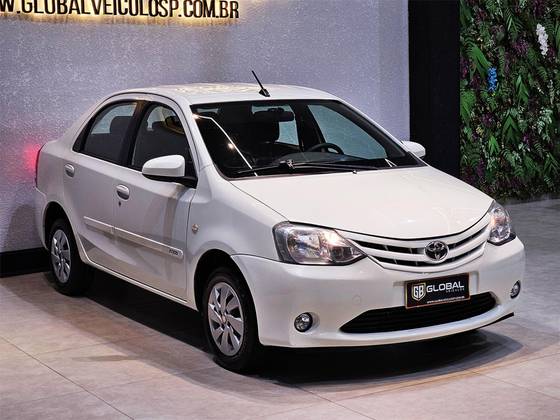 TOYOTA ETIOS 1.5 XS SEDAN 16V FLEX 4P AUTOMÁTICO