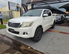 TOYOTA HILUX 2.7 SRV 4X4 CD 16V FLEX 4P AUTOMÁTICO TOYOTA HILUX 2.7 SRV 4X4 CD 16V FLEX 4P AUTOMÁTICO