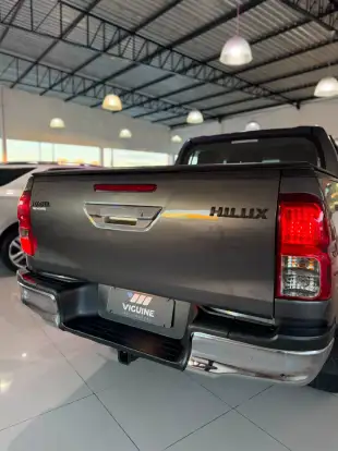 TOYOTA-HILUX-2.8 SR 4X4 CD 16V DIESEL 4P AUTOMÁTICO TOYOTA-HILUX-2019