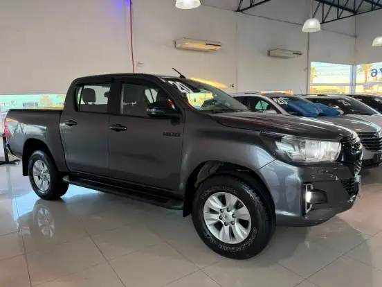 TOYOTA-HILUX-2.8 SR 4X4 CD 16V DIESEL 4P AUTOMÁTICO TOYOTA-HILUX-2019