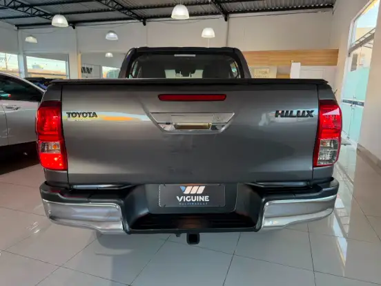 TOYOTA-HILUX-2.8 SR 4X4 CD 16V DIESEL 4P AUTOMÁTICO TOYOTA-HILUX-2019