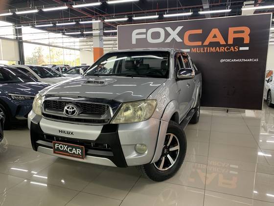 TOYOTA HILUX 2.5 STD 4X4 CD 16V TURBO DIESEL 4P MANUAL