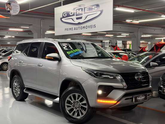 TOYOTA-HILUX-2020