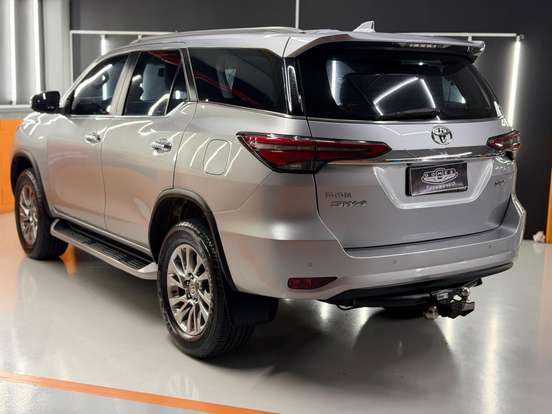 TOYOTA-HILUX-2020