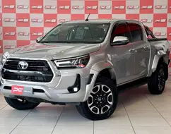 TOYOTA HILUX 2.8 D-4D TURBO DIESEL CD SRX PLUS 4X4 AUTOMÁTICO TOYOTA HILUX 2.8 D-4D TURBO DIESEL CD SRX PLUS 4X4 AUTOMÁTICO